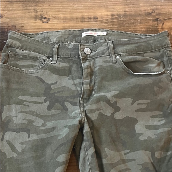 Levi Strauss 711 Skinny Ankle Jeans Camo Print Women's Size 31 - Picture 3 of 4